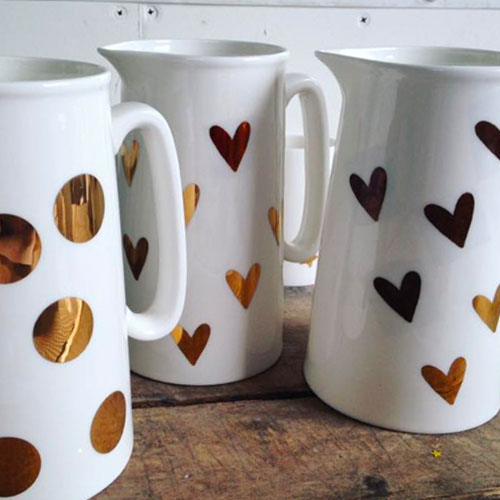 Jugs printed with gold hearts and gold spots