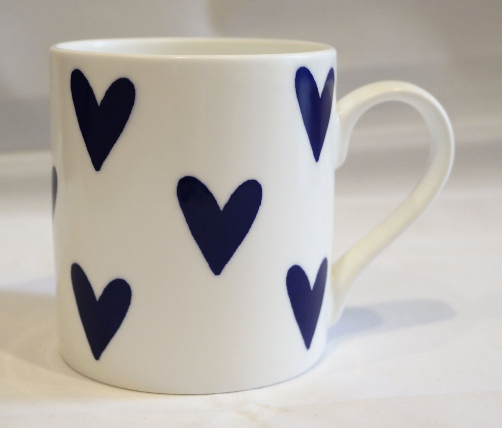 Mug screen printed with large cobalt blue hearts